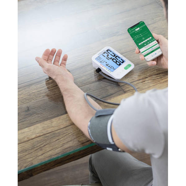 3. Oberarm-Blutdruckmessgeraet BU 584 connect